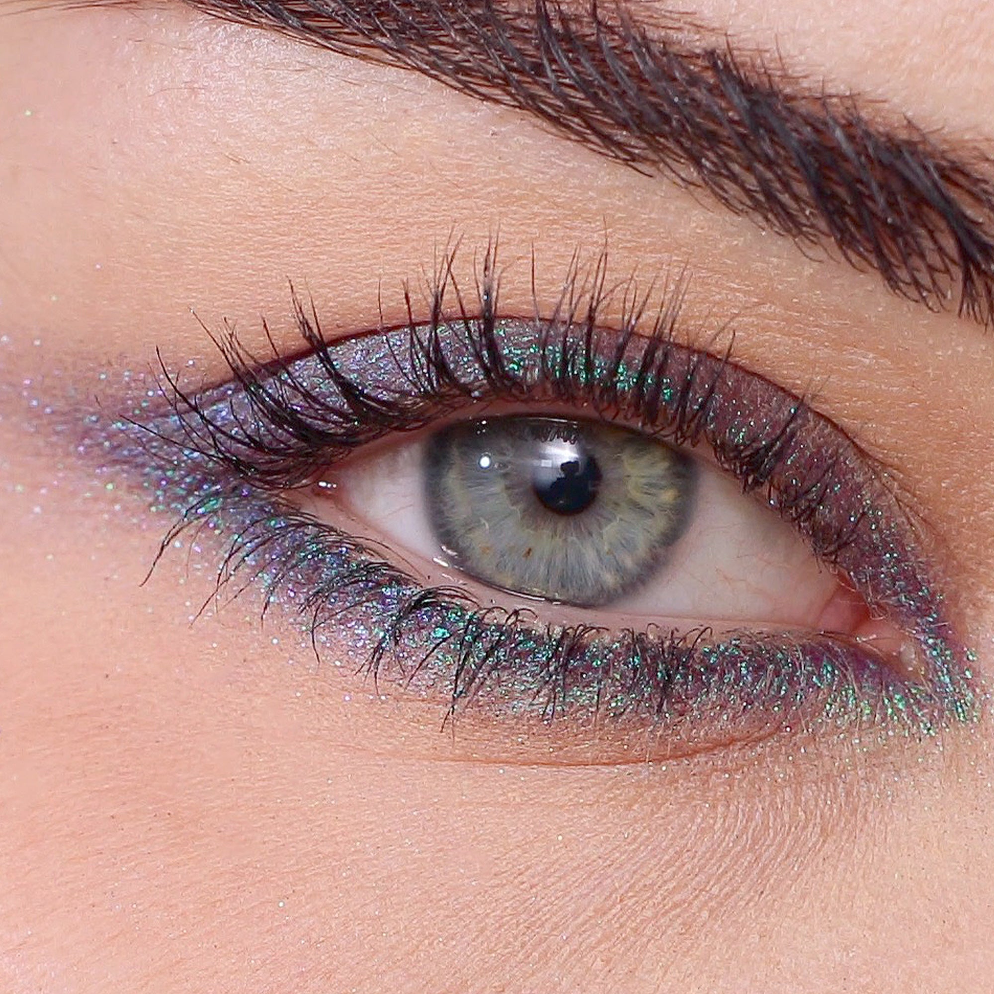 Velvet Love Eyeliner Pencil (Metallic Aurora Pearl)