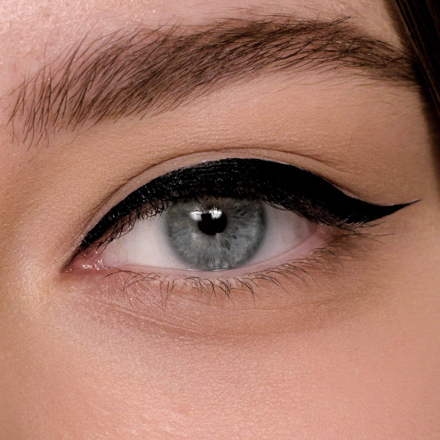 Velvet Love Long-Wear Gel Eyeliner (Black) Expanded Image 2