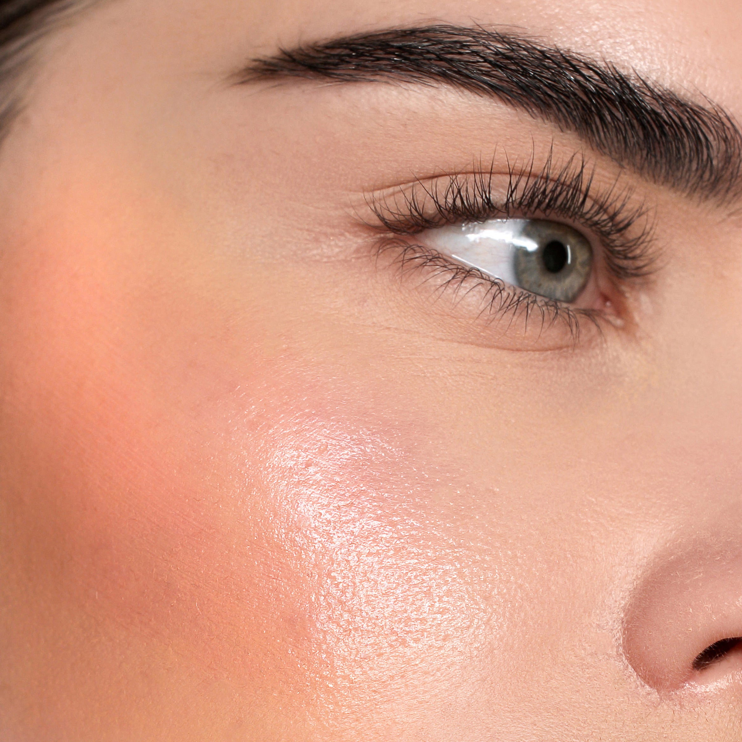 ZOEVA - Velvet Love Liquid Highlighting Blush (Peach Nectar) - BLUSH