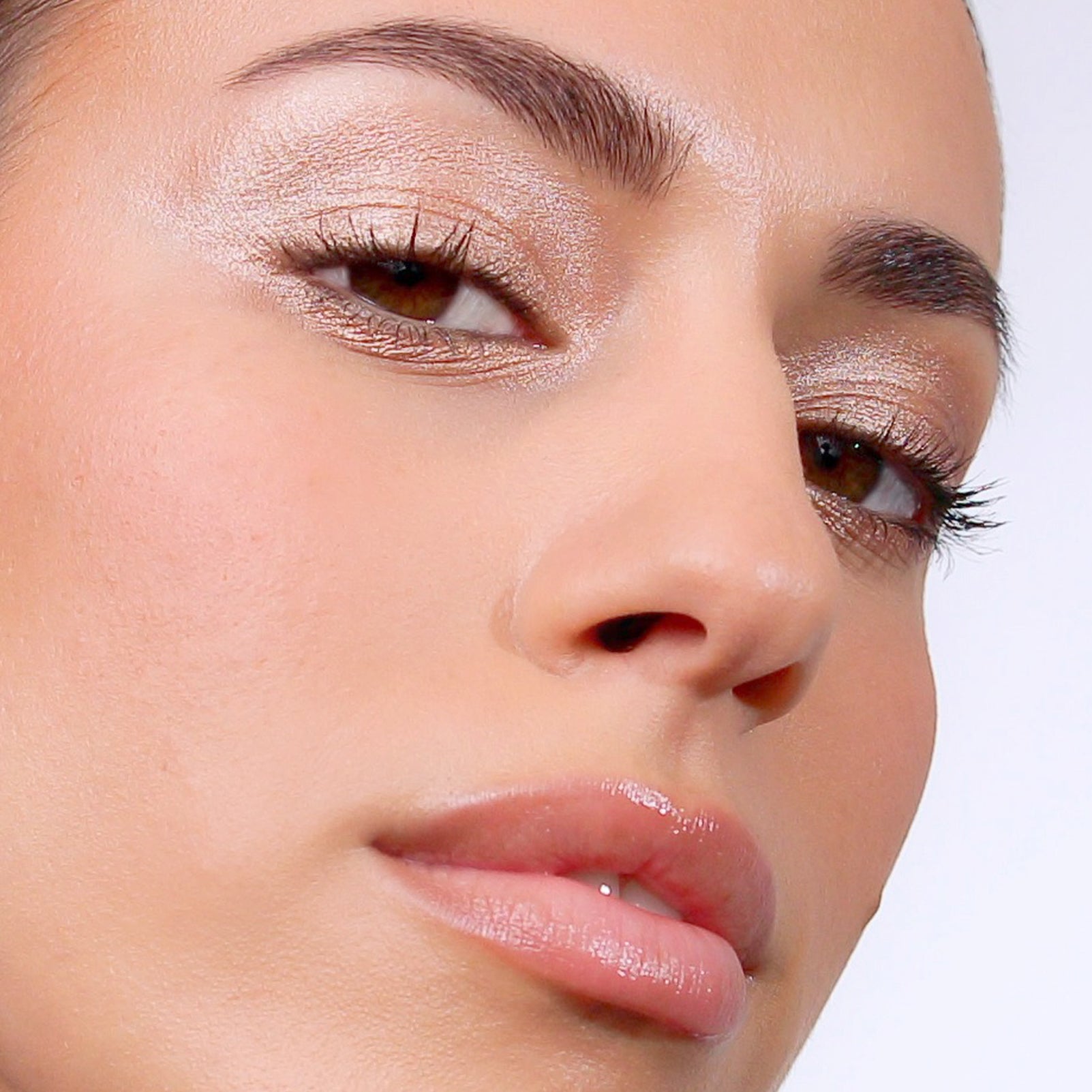 ZOEVA - EyeSwipe Longwear Cream Eyeshadow Stick (Oyster Pearl) - EYESHADOW