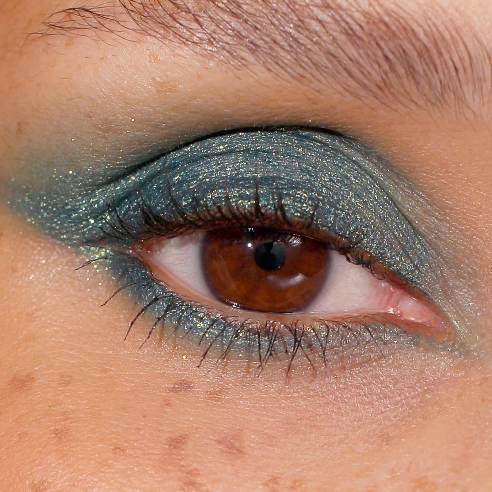 ZOEVA - Velvet Love Eyeliner Pencil (Metallic Emerald) - EYELINER
