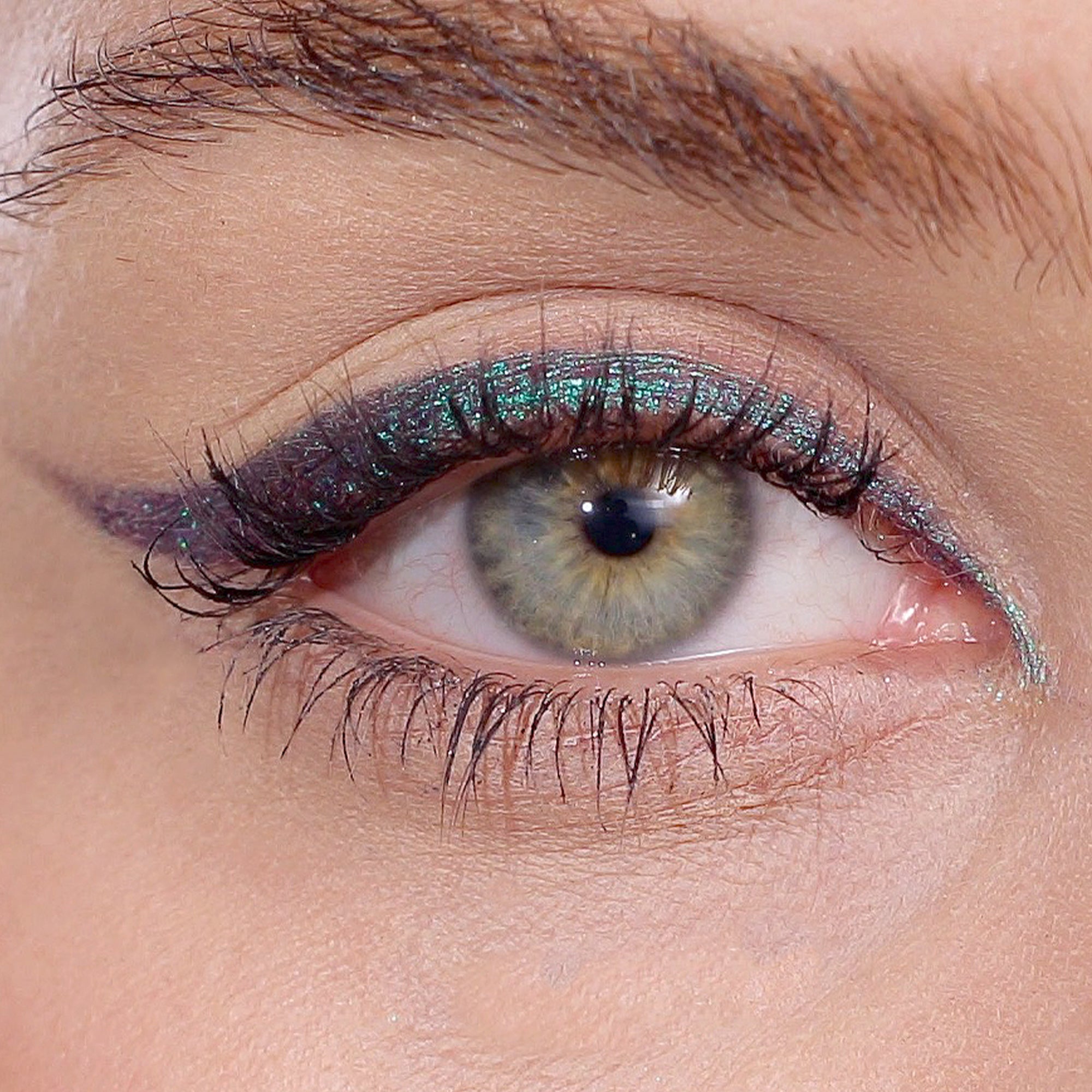 Velvet Love Eyeliner Pencil (Metallic Aurora Pearl)