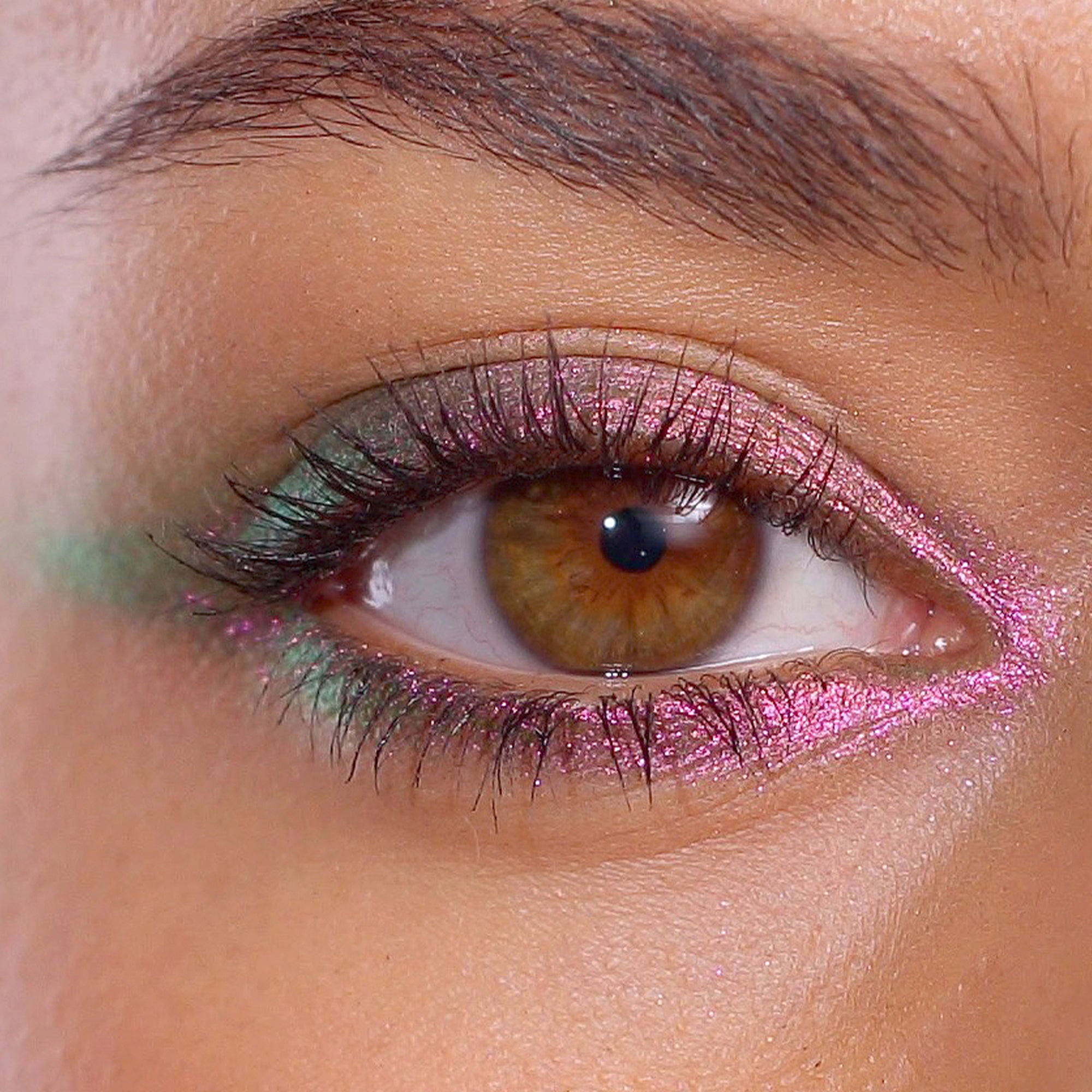 Velvet Love Eyeliner Pencil (Metallic Iris Pearl)