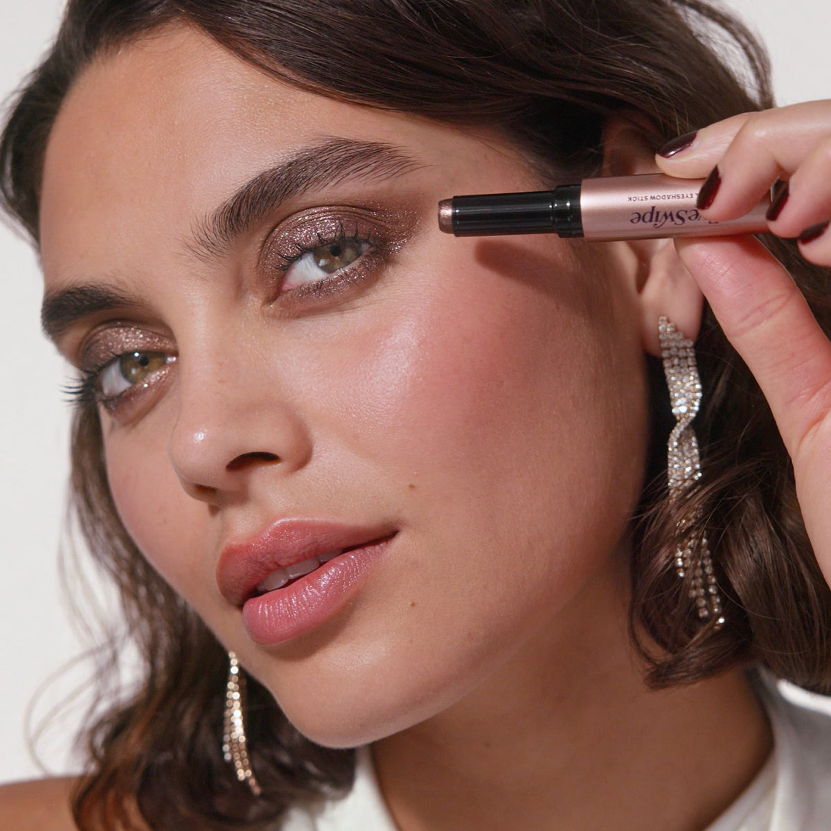 ZOEVA - Crystal Eyeswipe Eyeshadow Stick (Truffle Pearl) - EYESHADOW STICK