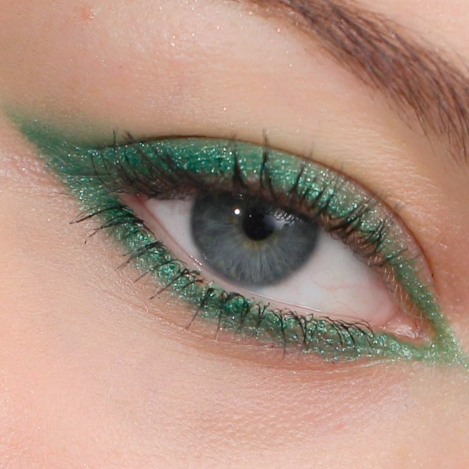 リポドレイン & フィブロエラスティック セラムセット Velvet Love Eyeliner Pencil (Metallic Malachite)