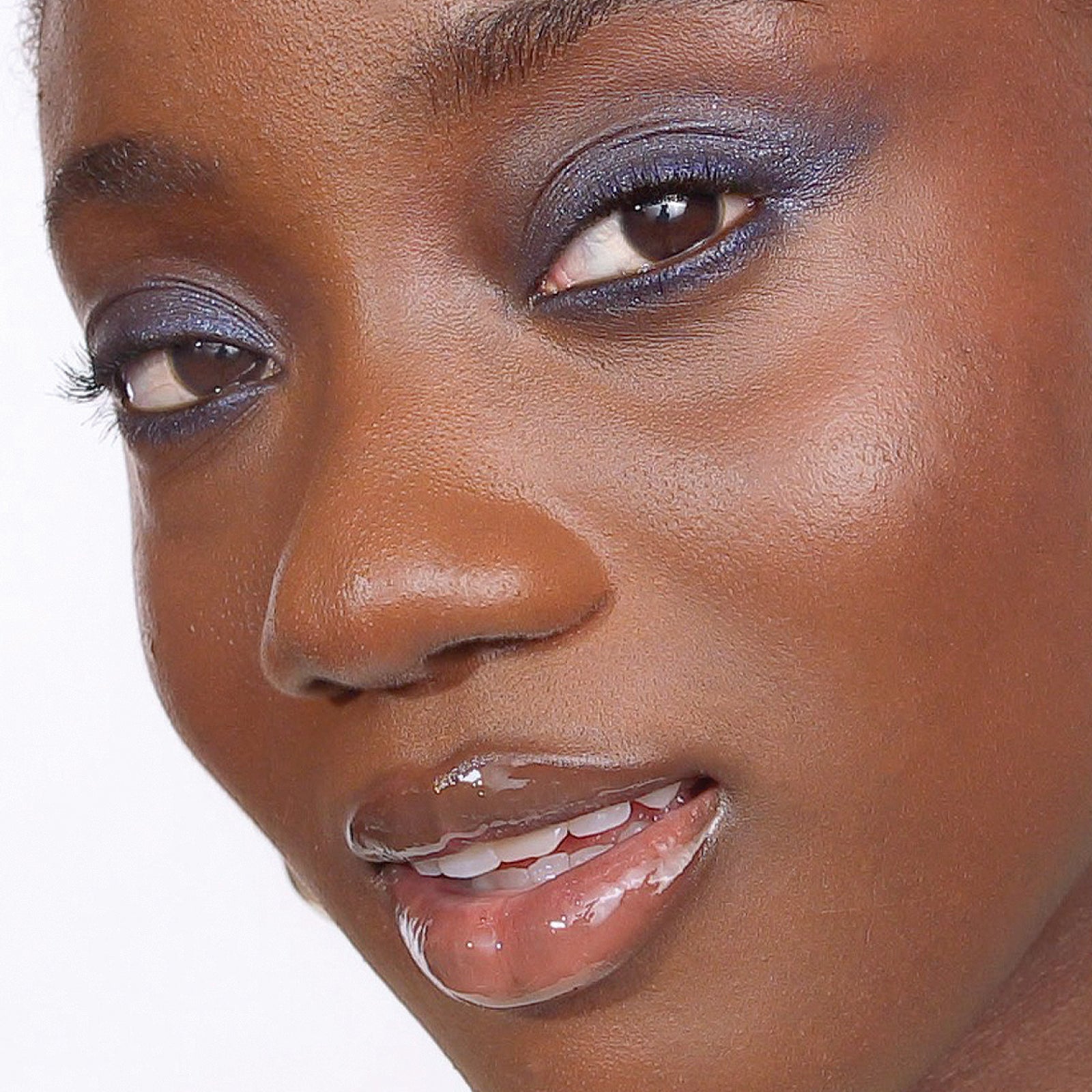 ZOEVA - Velvet Love Eyeliner Pencil (Metallic Sapphire) - EYELINER
