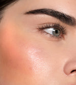 VELVET LOVE LIQ. HIGHLIGHTING BLUSH (PEACH NECTAR) Preview Image 3