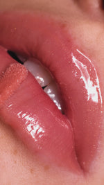 Pout Glaze High-Shine Hyaluronic Lip Gloss (Gailey) Preview Image 2