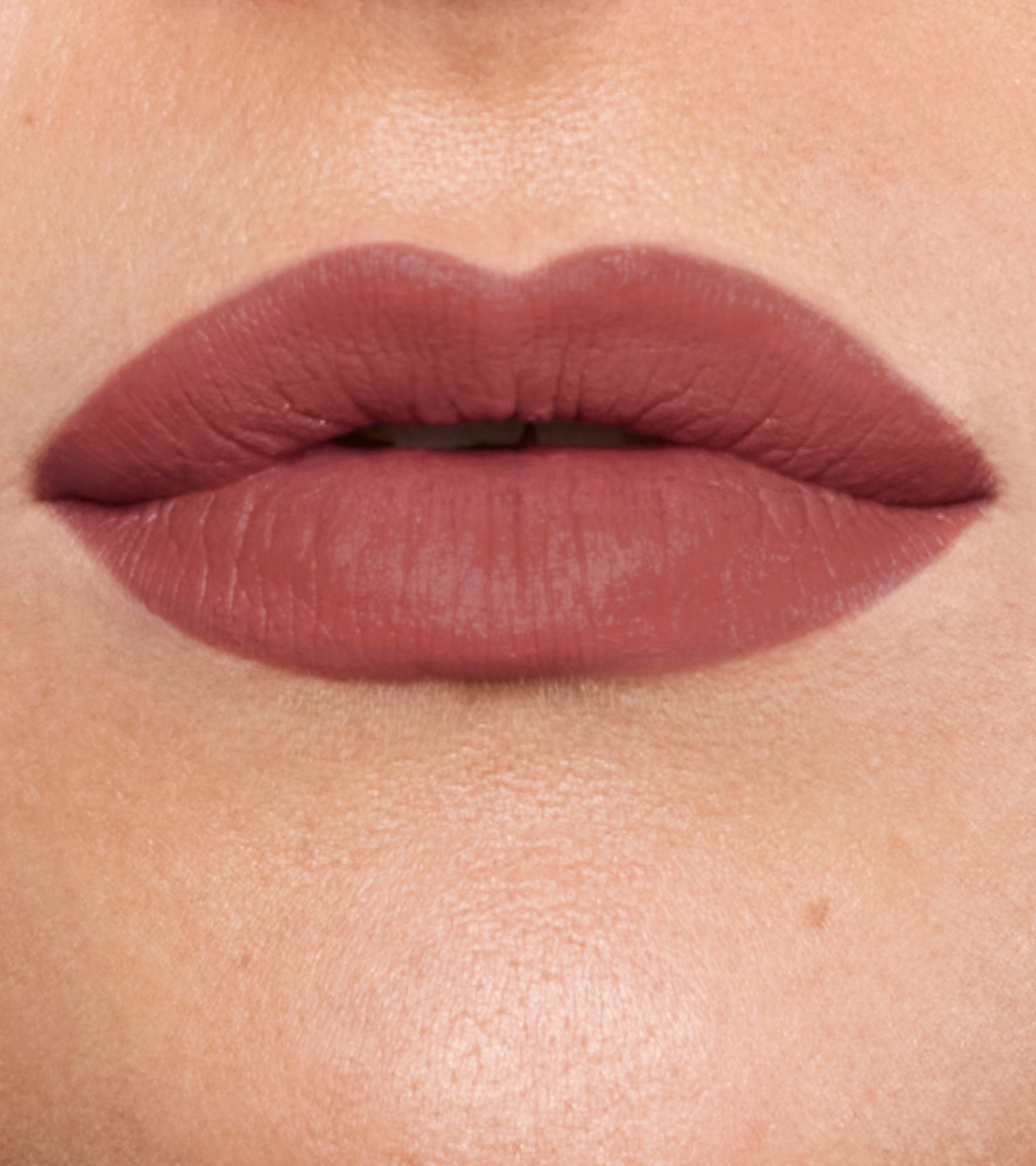 Dusty Rose - Velvety Kiss Matte Liquid Lipstick